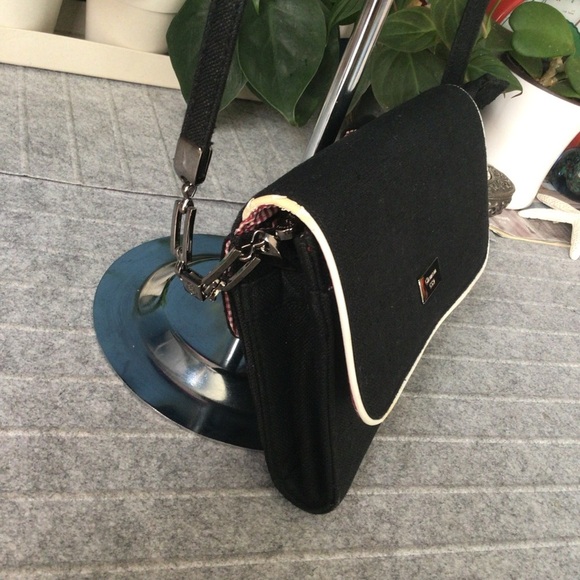 Vintage Canvas Black /White Trim Crossbody Bag with White Trim - Picture 2 of 9